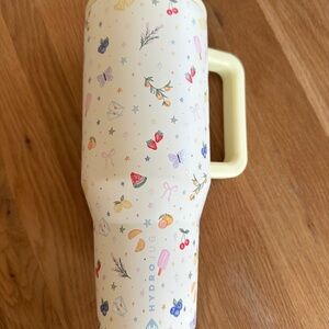 ISO HydroJug berries and cream. Do not purchase, I’m looking for this cup.